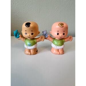 Little People Sunuggle Twins Baby Figures Set Green T-shirt with Stars